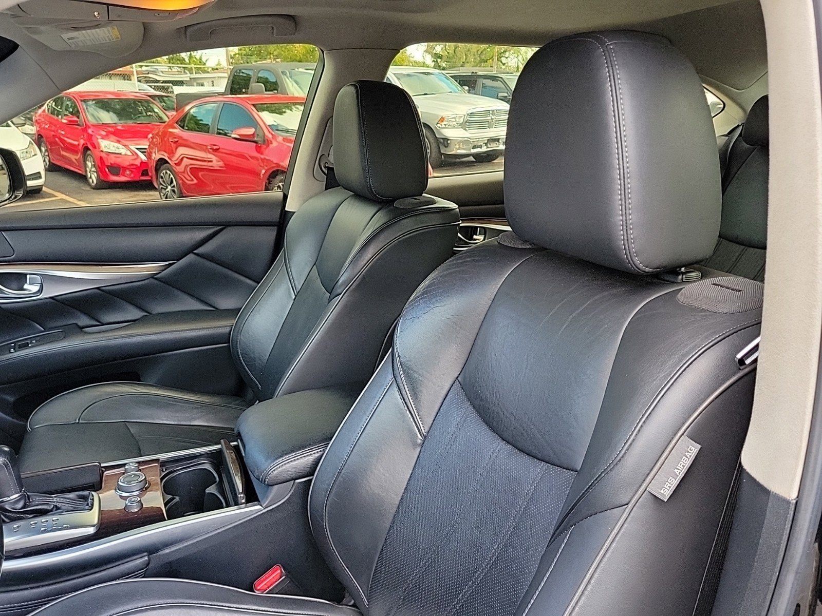 Used 2015 INFINITI Q70 L 5.6 image 10