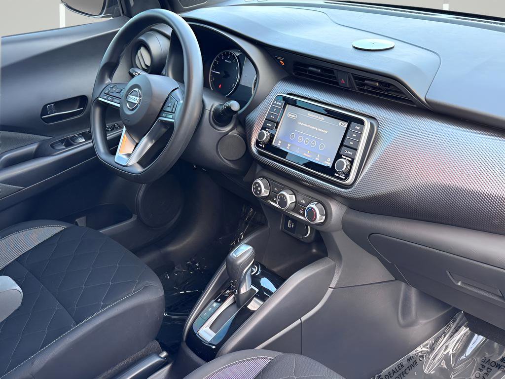 Used 2020 Nissan Kicks S image 10