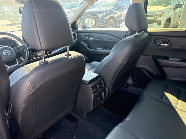 Used 2024 Nissan Rogue SV w/ SV Premium Package AWD/4WD image 27
