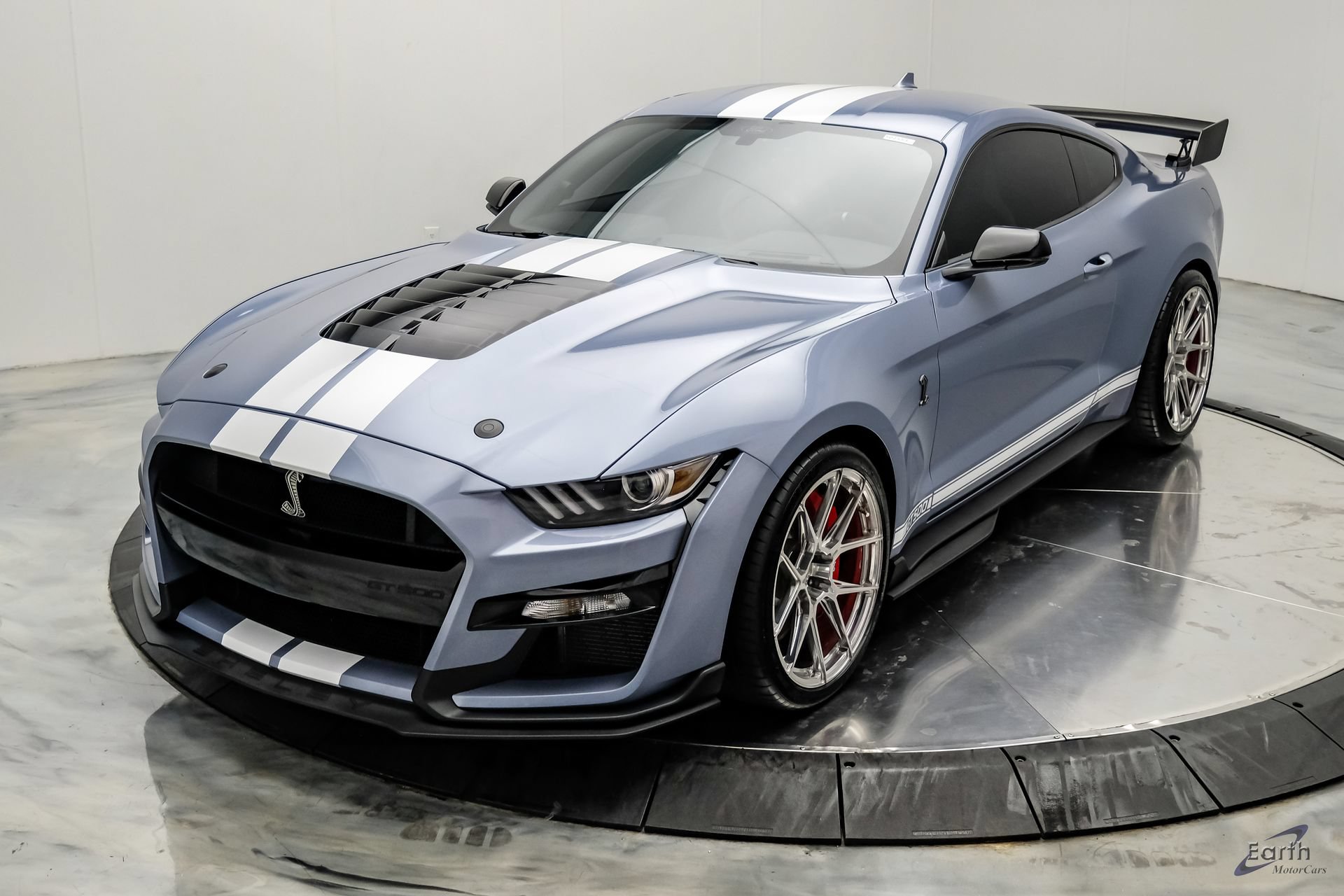 Used 2022 Ford Mustang Shelby GT500 w/ Technology Package RWD image 7