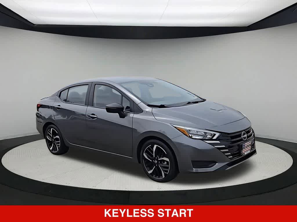 Used 2024 Nissan Versa SR FWD image 2