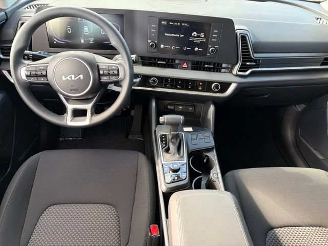 Used 2025 Kia Sportage LX FWD image 15