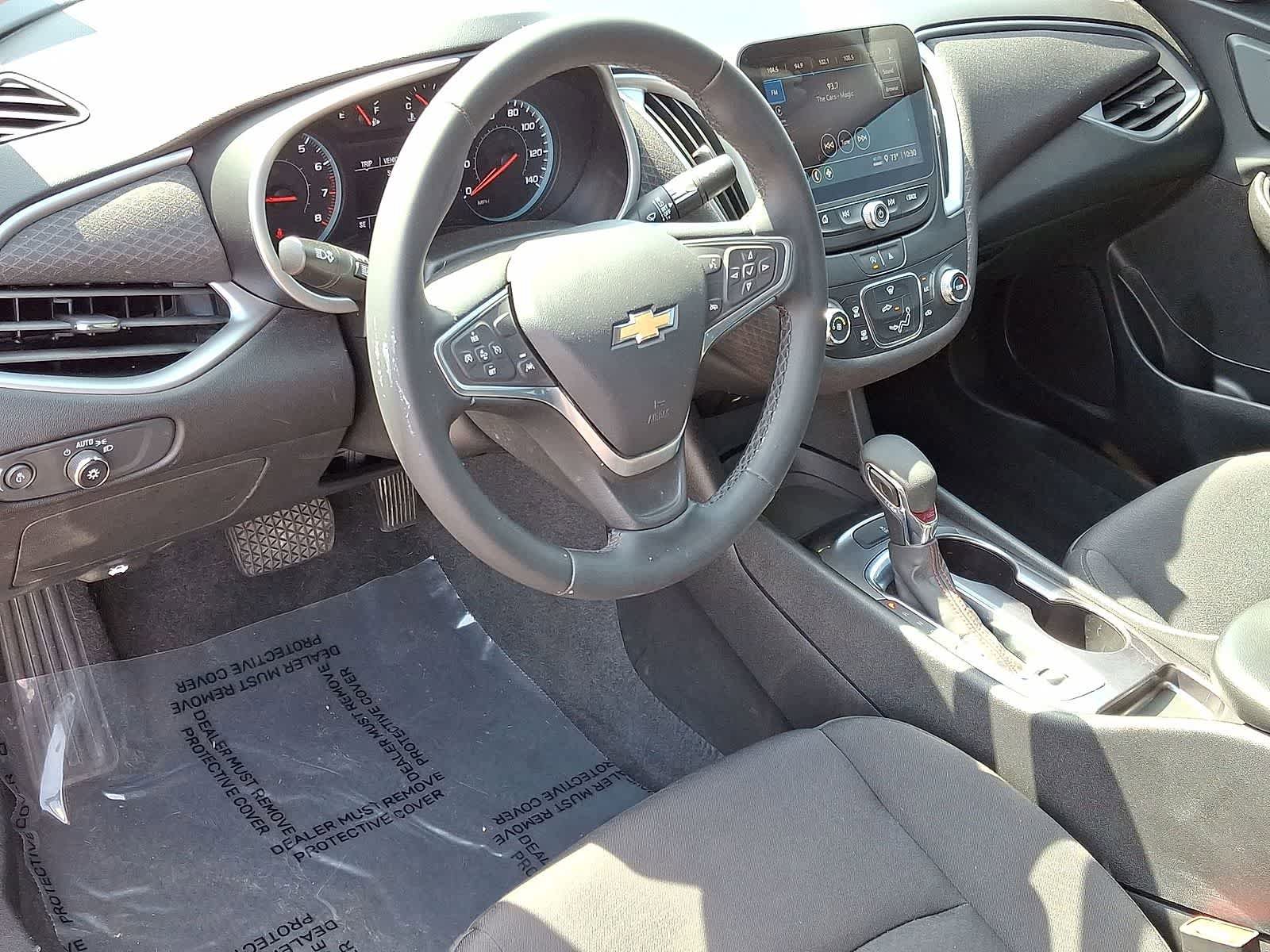 Used 2023 Chevrolet Malibu RS FWD image 16