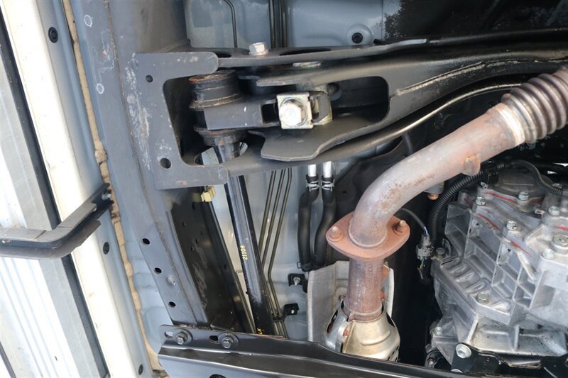 Used 1999 Toyota Land Cruiser AWD/4WD image 24