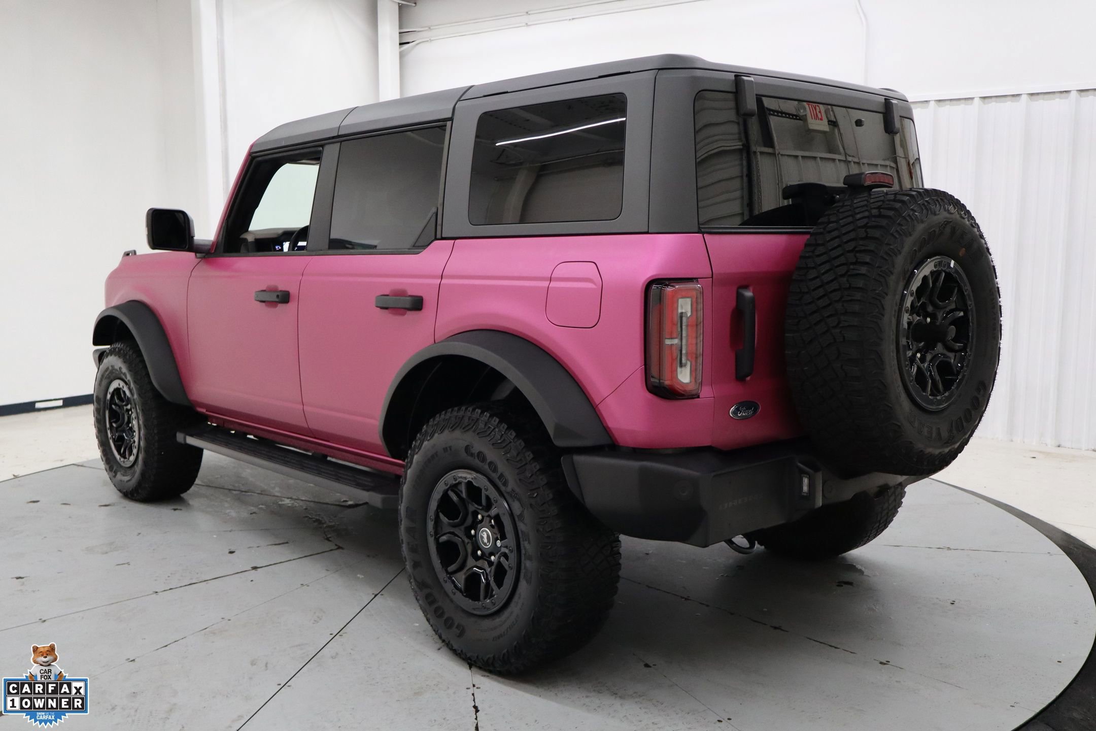 Used 2023 Ford Bronco Wildtrak image 8