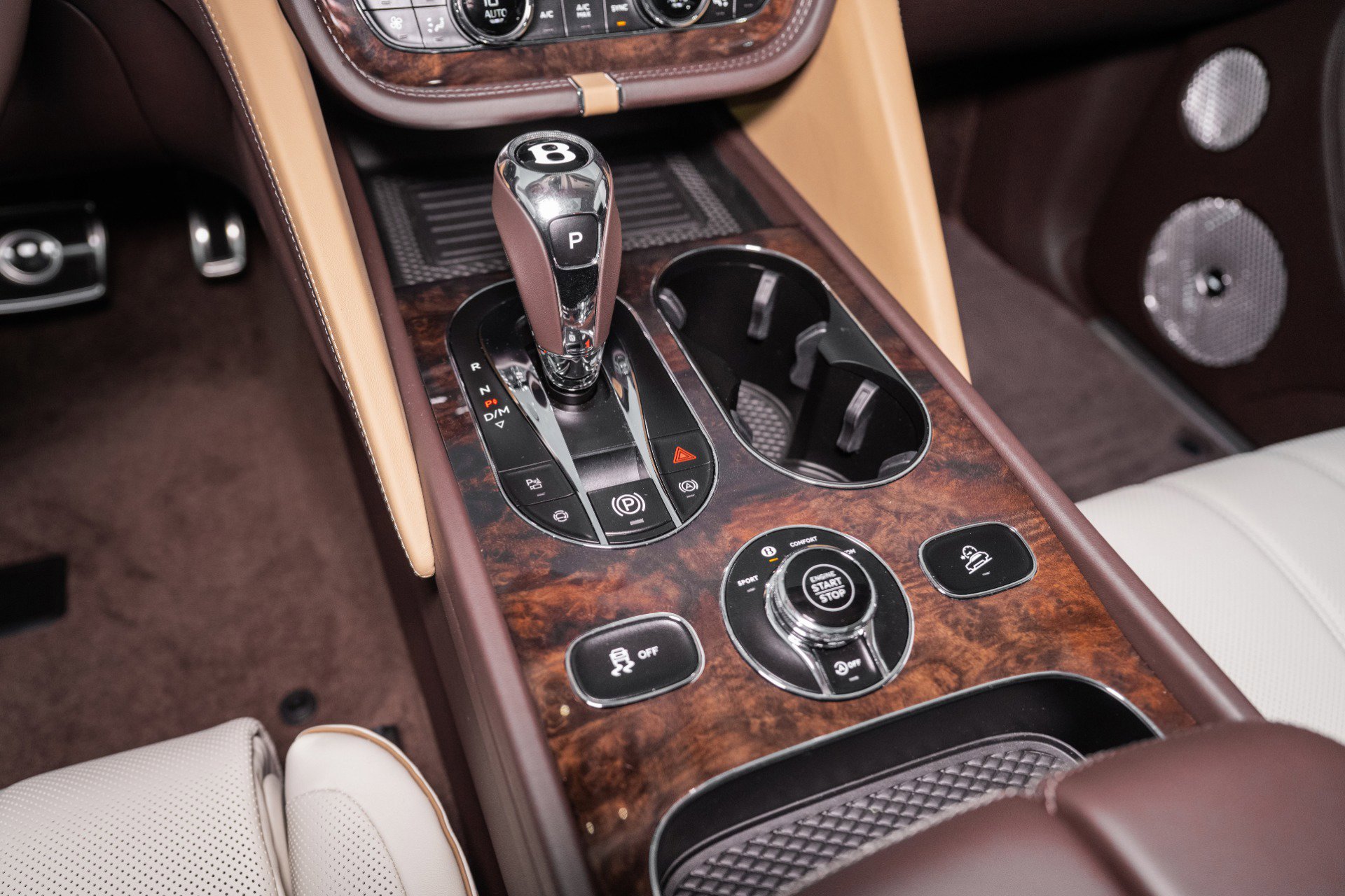 New 2025 Bentley Bentayga Extended Wheelbase image 49