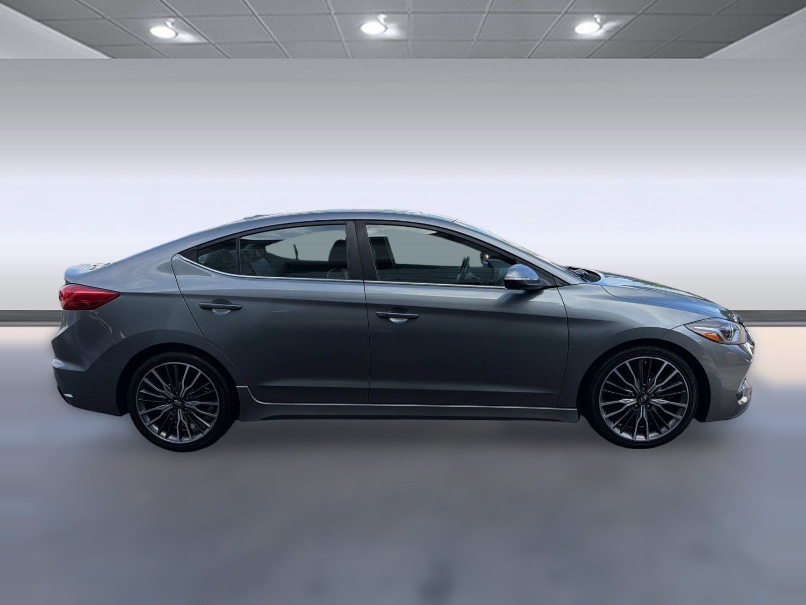 Used 2018 Hyundai Elantra Sport w/ Sport Premium Package 03 FWD image 8