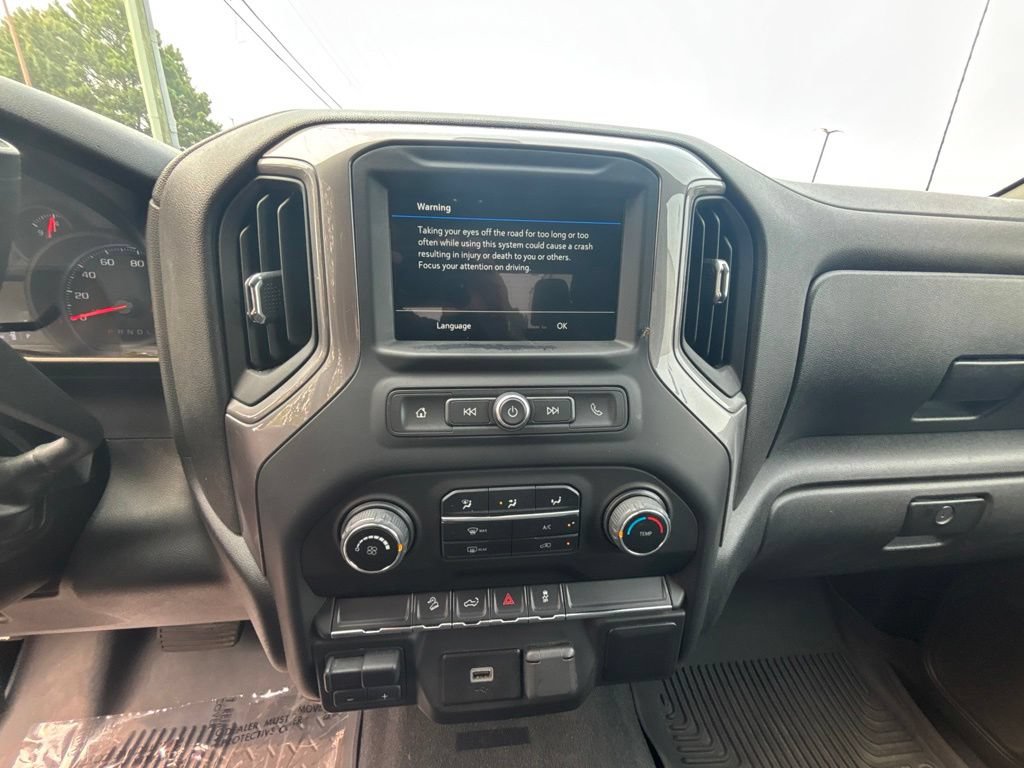 Used 2019 Chevrolet Silverado 1500 Custom Trail Boss w/ Custom Convenience Package AWD/4WD image 13
