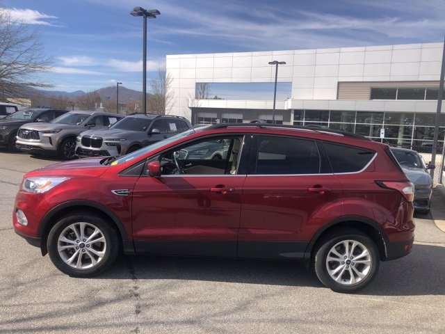 Used 2018 Ford Escape SEL image 3