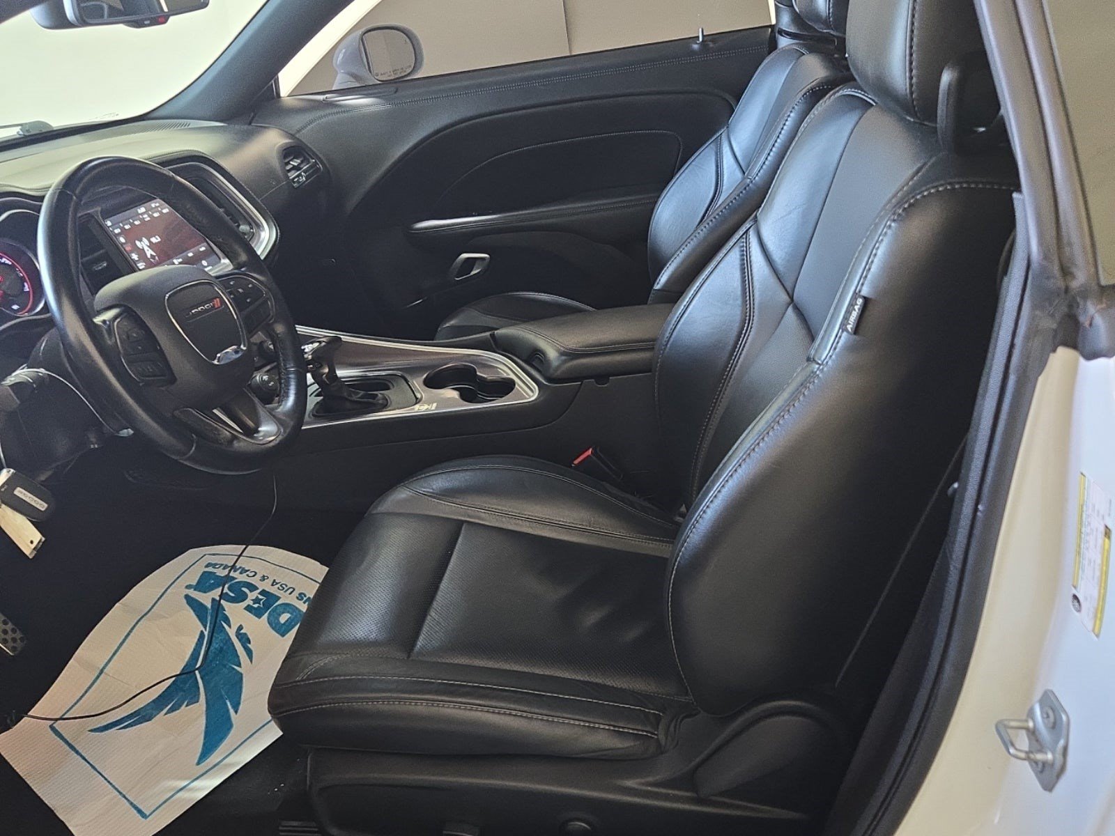 Used 2022 Dodge Challenger SXT w/ Plus Package RWD image 7