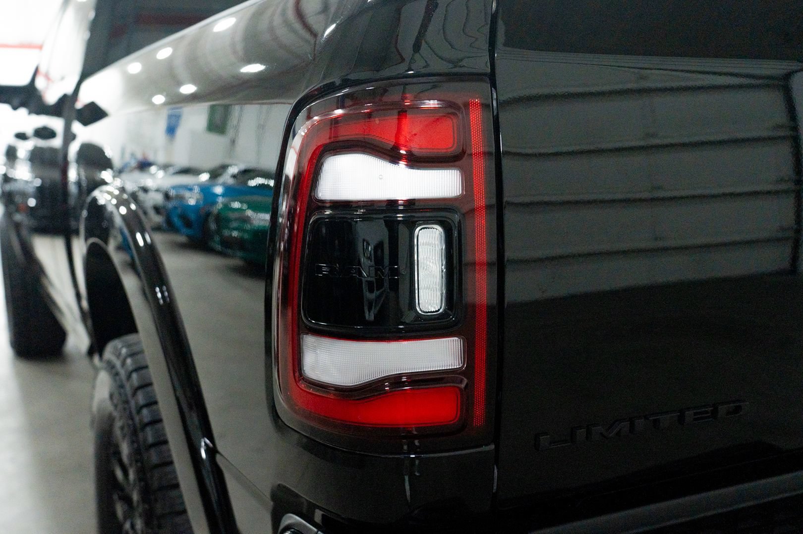 Used 2020 RAM 3500 Limited AWD/4WD image 10
