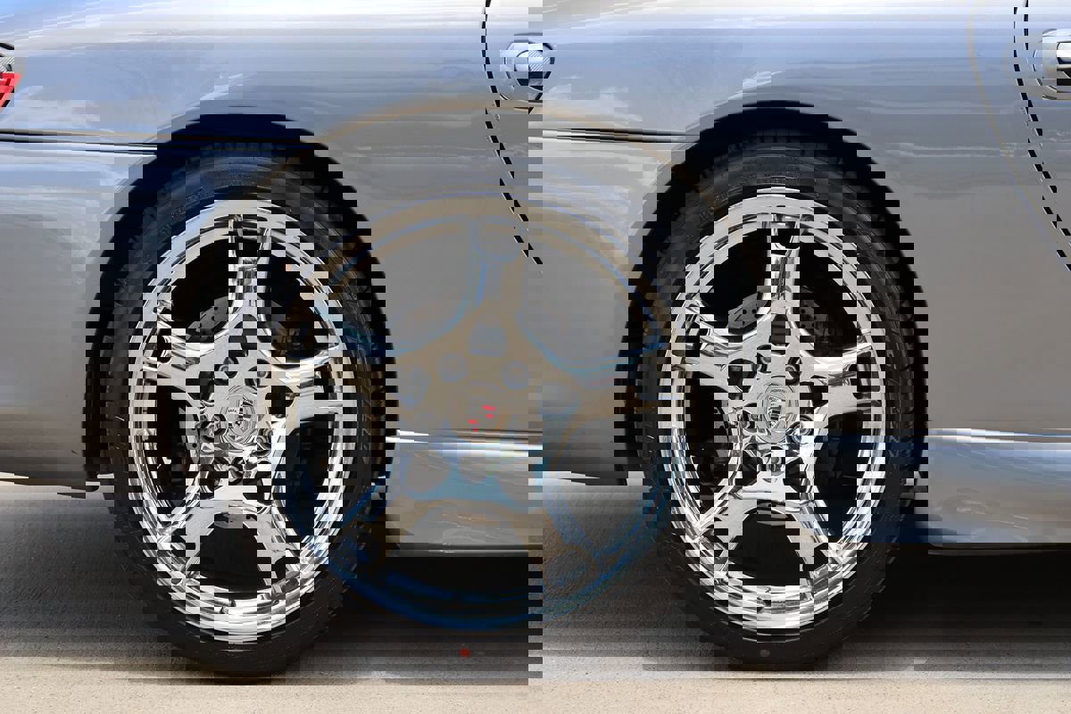 Used 2002 Porsche 911 Carrera image 40