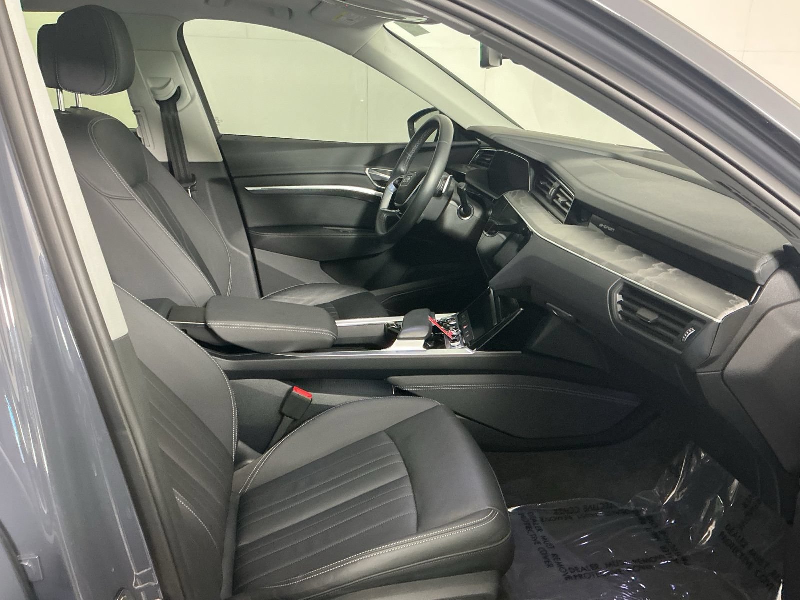 Used 2024 Audi Q8 e-tron Premium Plus AWD/4WD image 20
