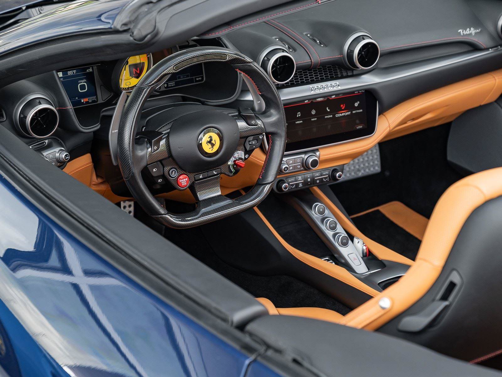 Used 2019 Ferrari Portofino RWD image 13