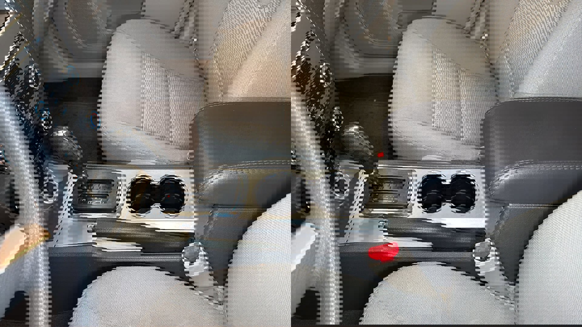 Used 2012 Ford Fusion SE image 25