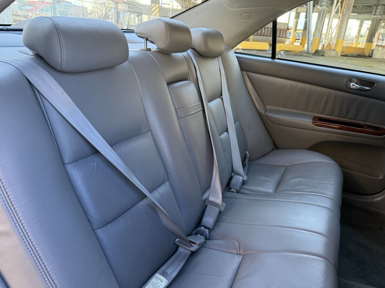 Used 2005 Toyota Camry XLE FWD image 56