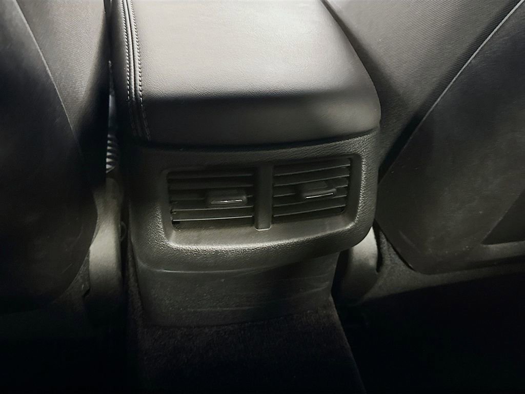 Used 2019 Dodge Challenger R/T w/ Driver Convenience Group image 28