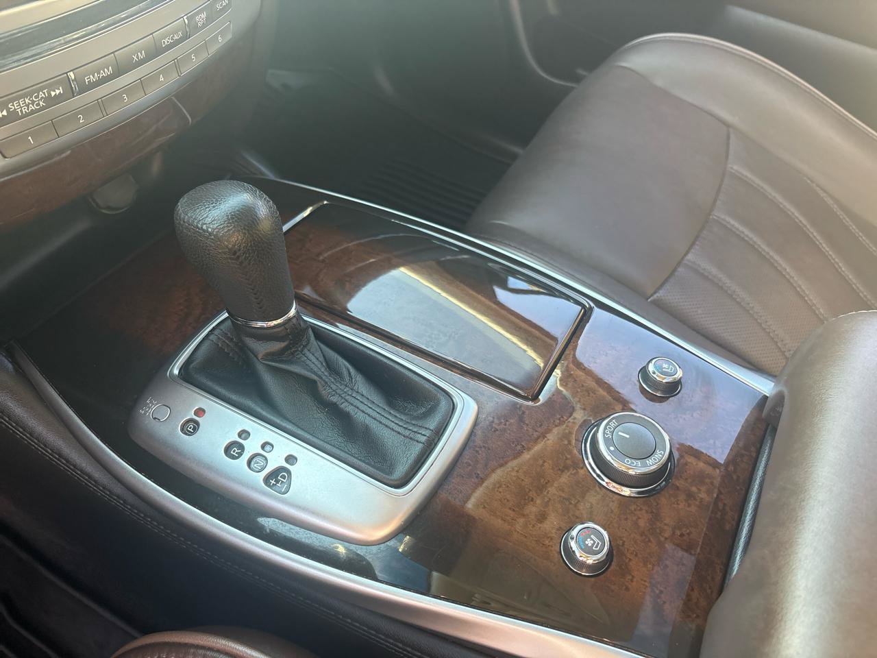 Used 2013 INFINITI JX35 AWD w/ Premium Pkg image 7