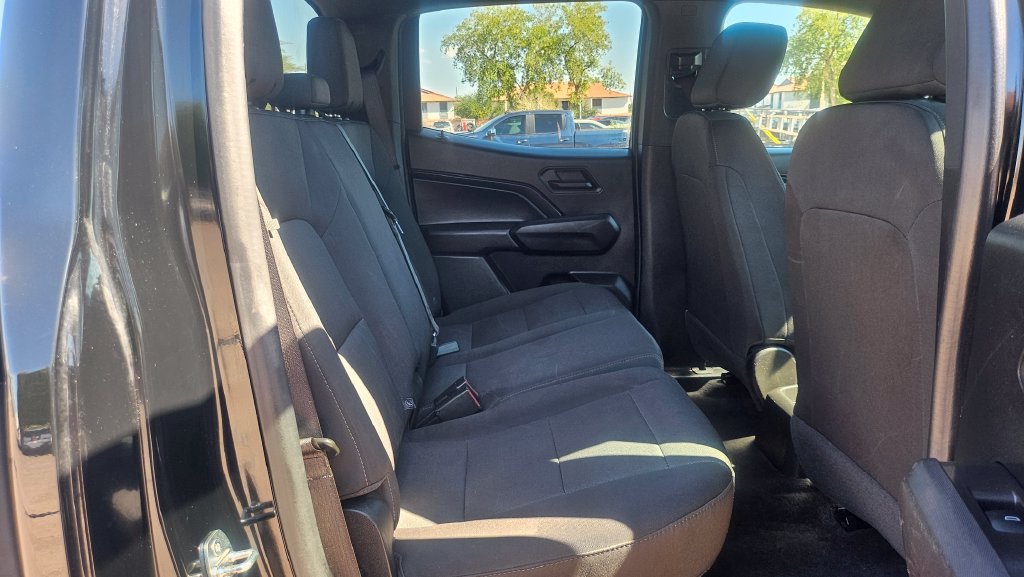 Used 2023 Chevrolet Colorado W/T RWD image 20