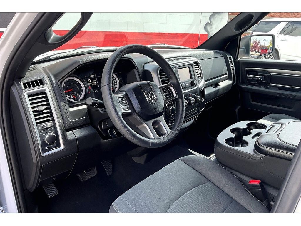 Used 2024 RAM 1500 Classic Warlock AWD/4WD image 14