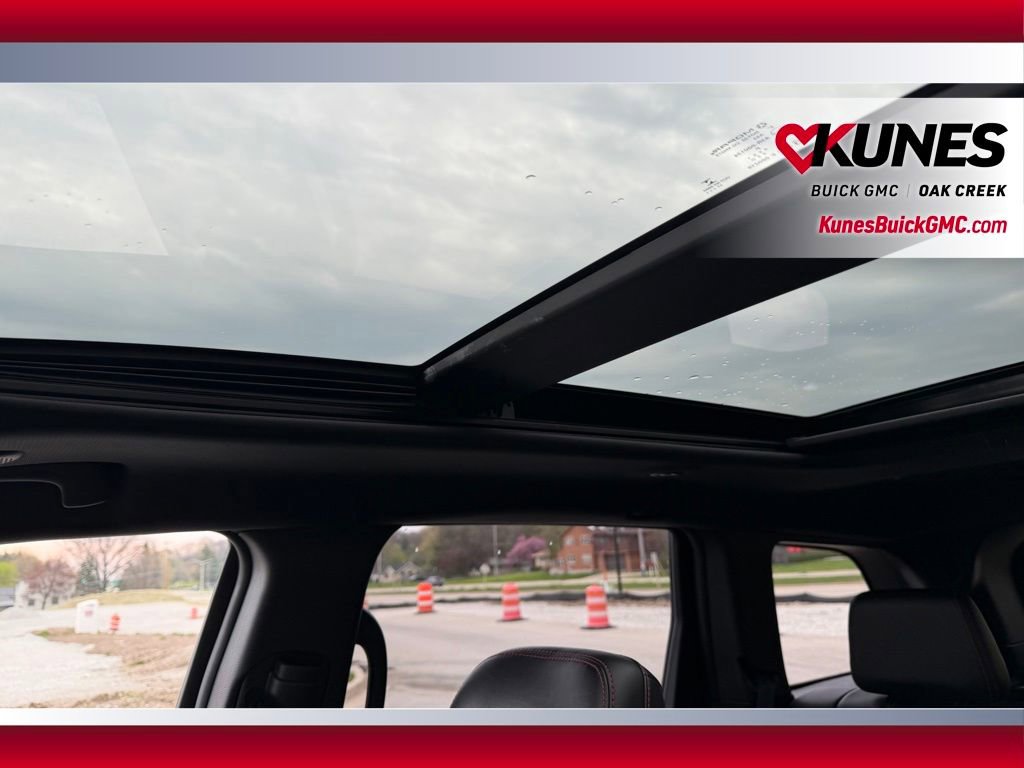 Used 2018 Jeep Grand Cherokee Trailhawk w/ Trailhawk Luxury Group AWD/4WD image 22