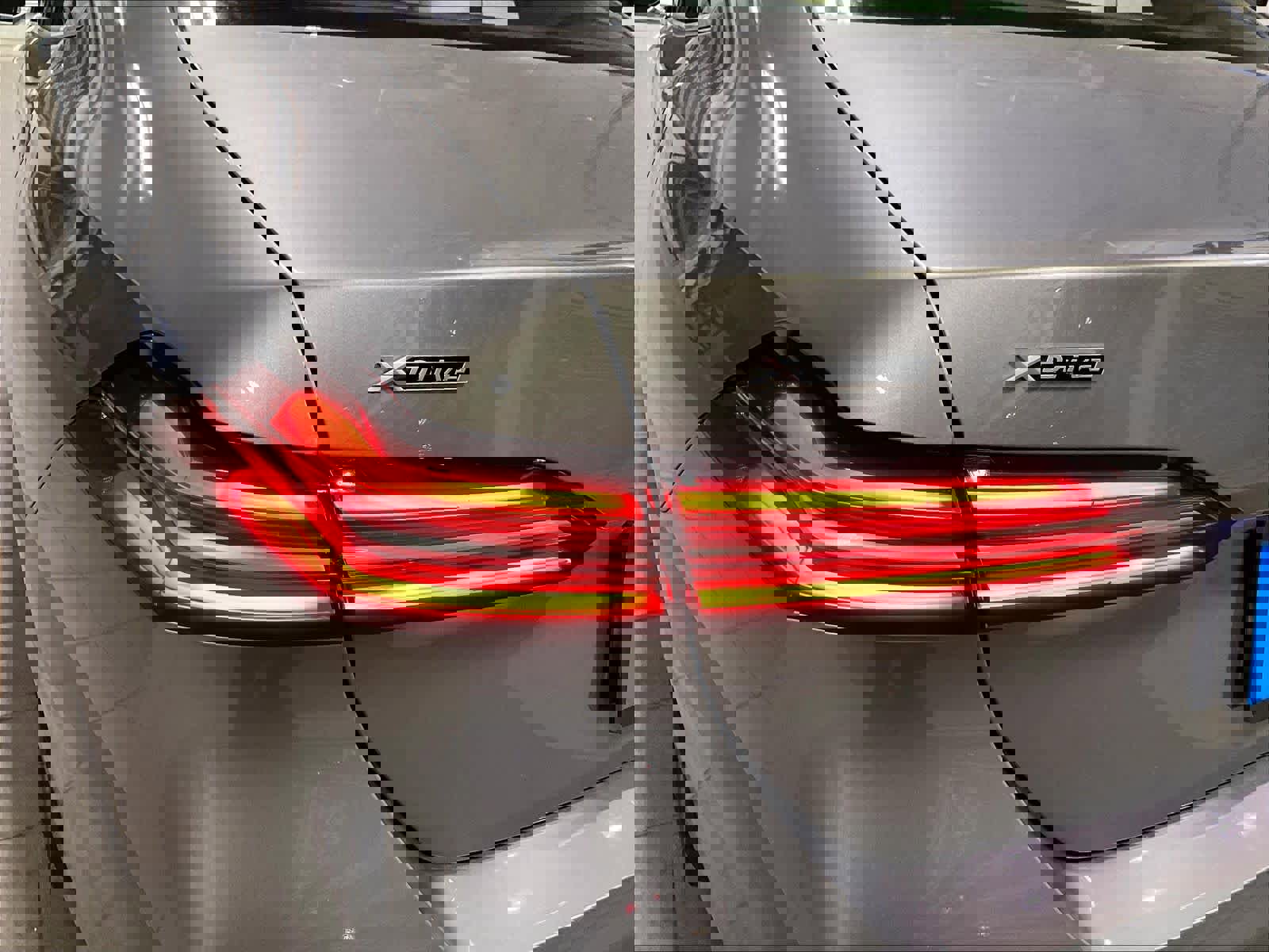 Used 2024 BMW 540i xDrive w/ Convenience Package image 32