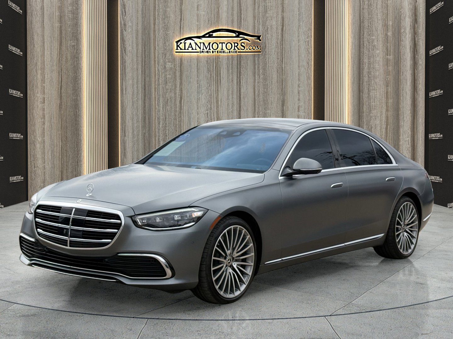 Used 2023 Mercedes-Benz S 580 4MATIC Sedan image 4