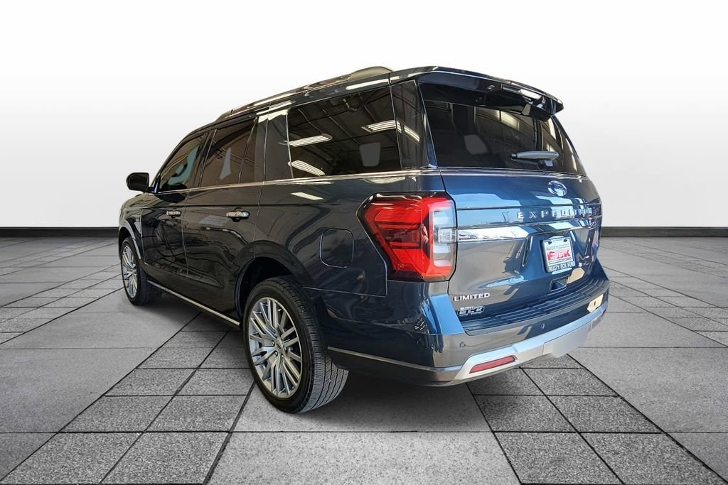 Used 2022 Ford Expedition Limited image 7
