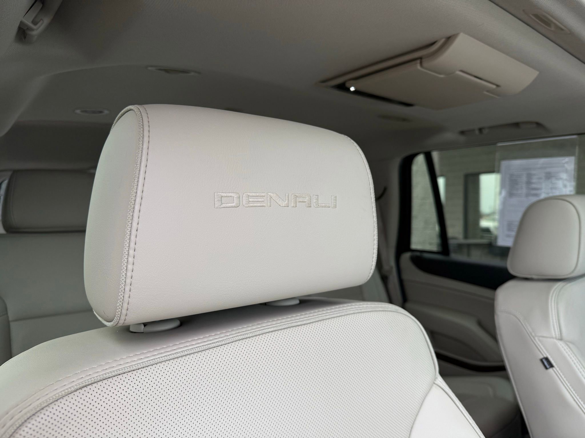 Used 2019 GMC Yukon Denali image 17