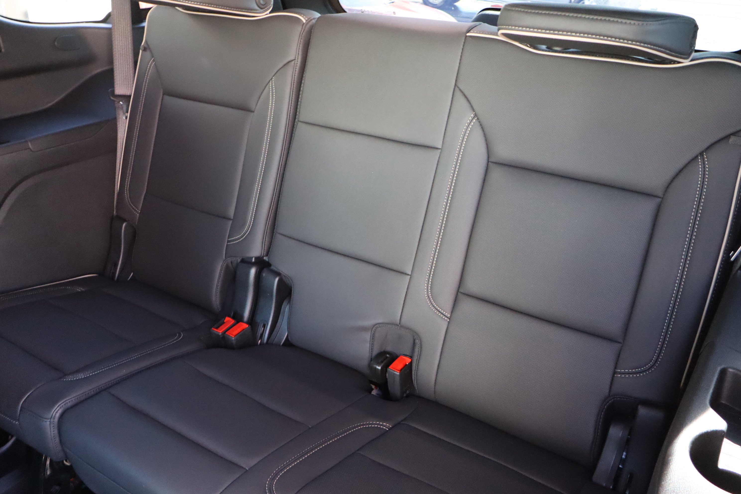 Used 2025 Chevrolet Tahoe Premier image 36