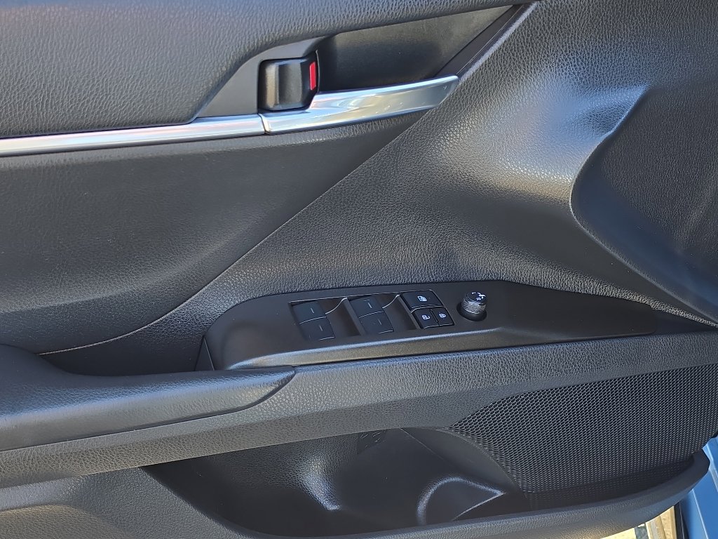 Used 2022 Toyota Camry TRD image 11