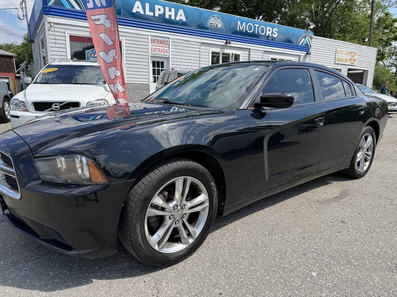Used 2014 Dodge Charger SE
