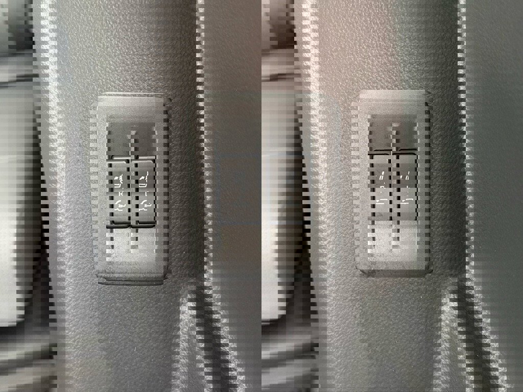 Used 2025 Lexus GX 550 w/ Accessory Package (2T) image 41