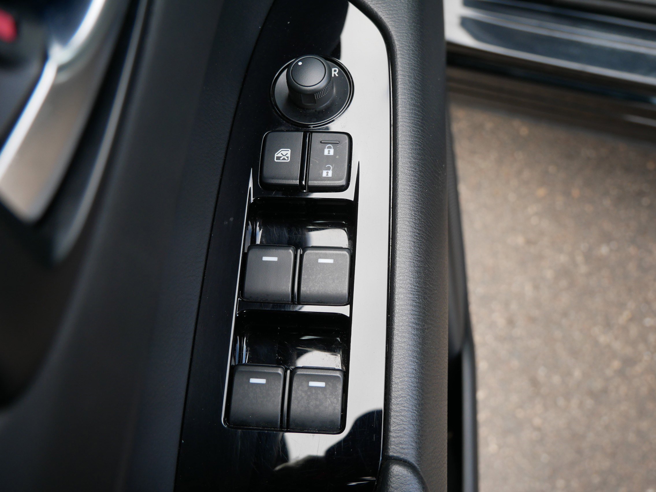 Used 2025 MAZDA CX-5 AWD 2.5 S w/ Select Package image 19