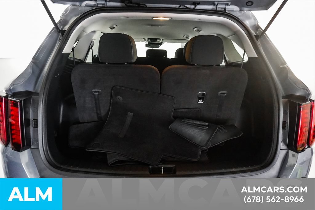 Used 2023 Kia Sorento LX FWD image 21