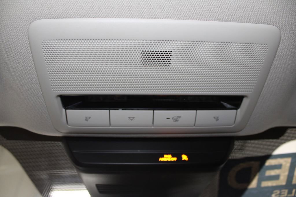 Used 2023 MAZDA MAZDA3 s image 33