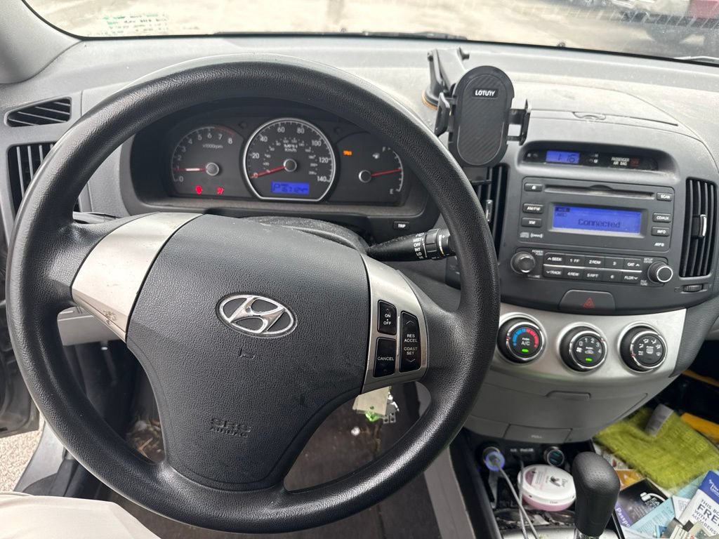 Used 2010 Hyundai Elantra GLS FWD image 7