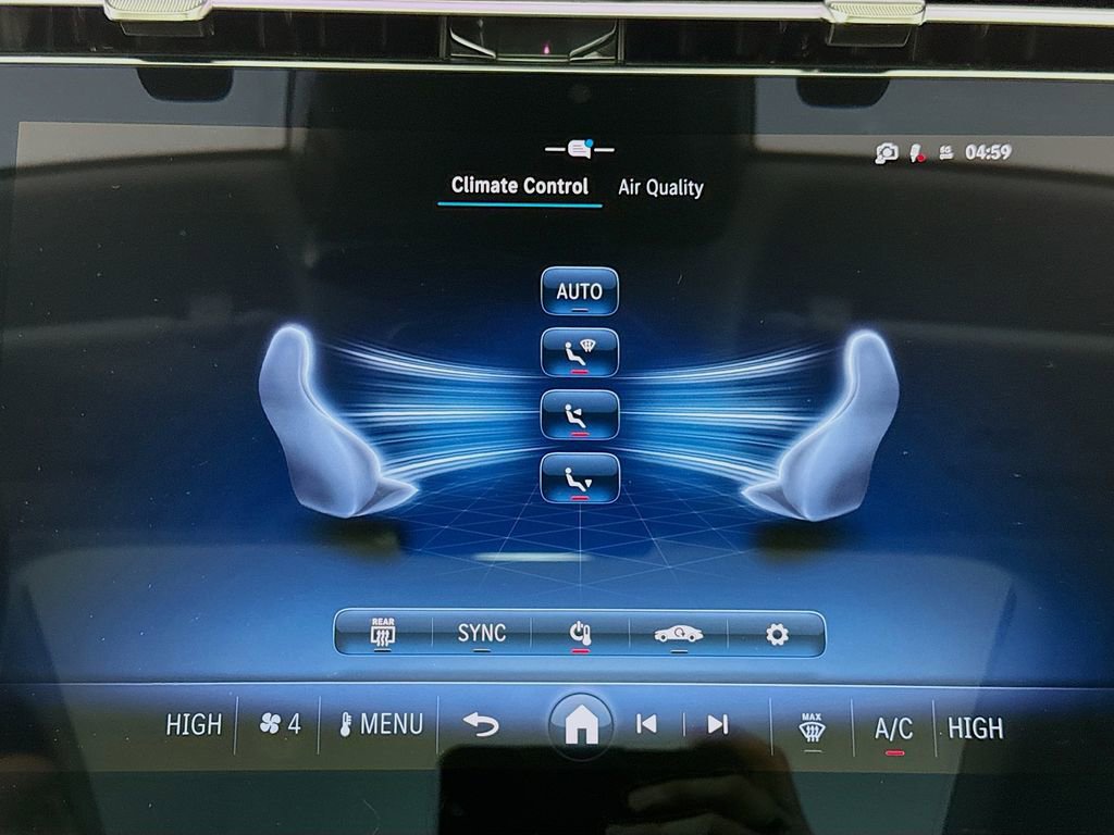 Used 2024 Mercedes-Benz E 350 4MATIC Sedan w/ MBUS Superscreen Package image 16