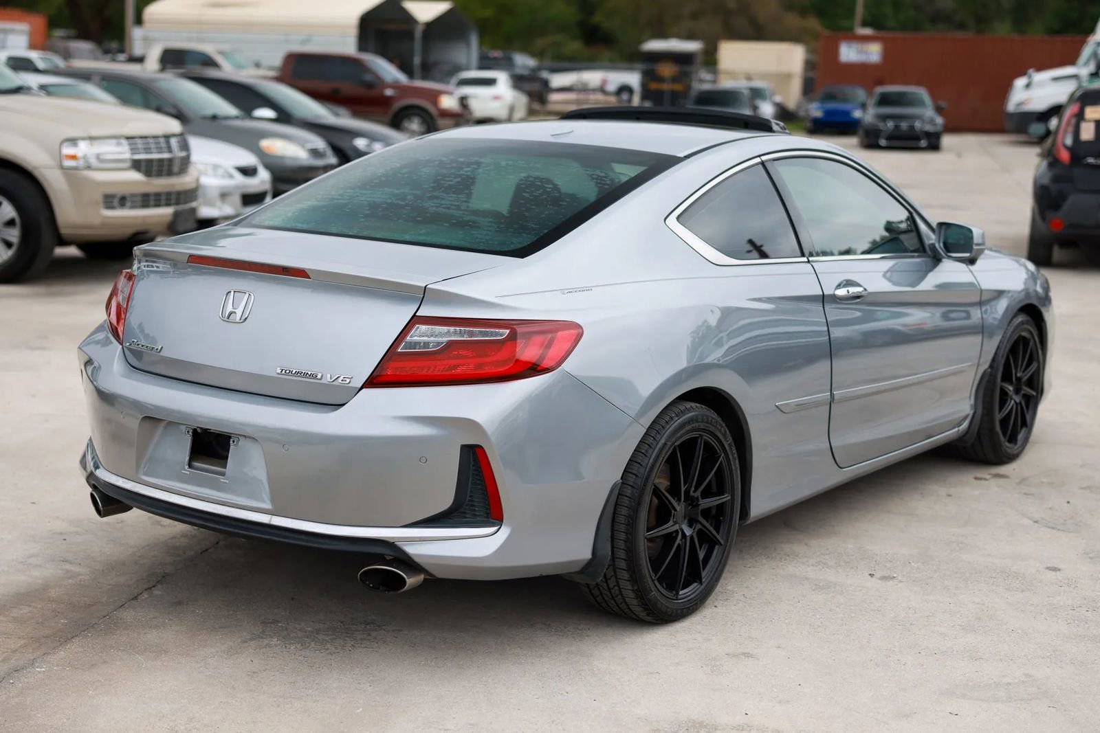 Used 2016 Honda Accord Touring image 7