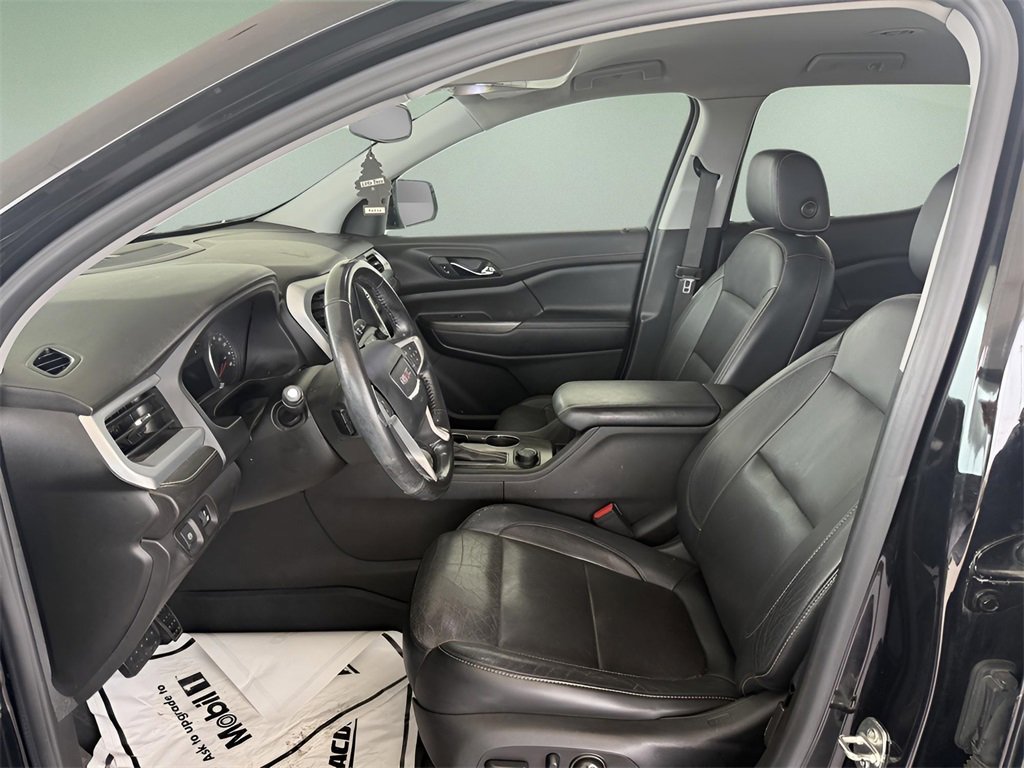 Used 2019 GMC Acadia SLT w/ Black Edition image 16