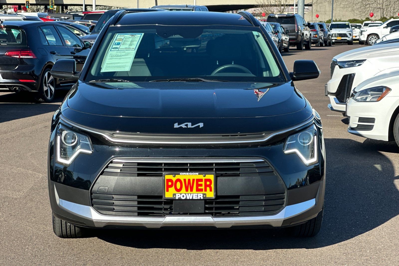 Used 2023 Kia Niro EX image 9