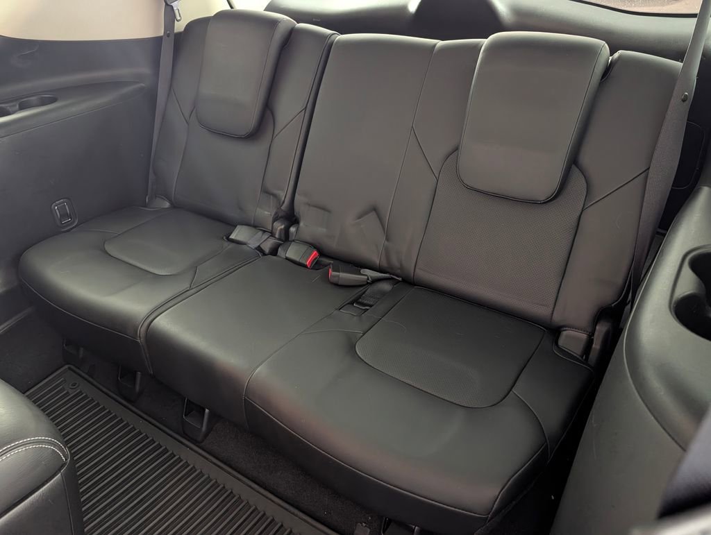 Used 2016 INFINITI QX80 4WD w/ Deluxe Technology Package image 24
