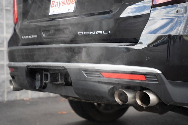 Used 2021 GMC Yukon Denali w/ Denali Premium Package image 11