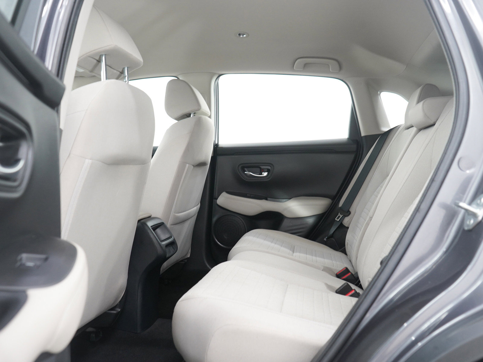 Used 2023 Honda HR-V LX image 18