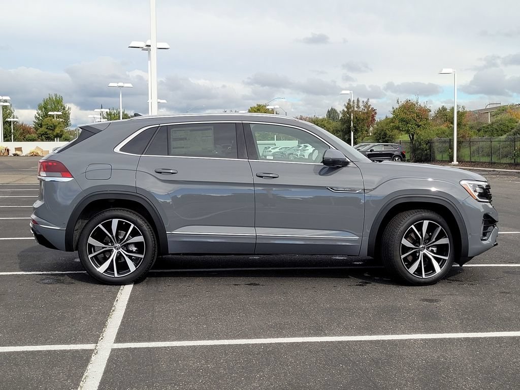 New 2026 Volkswagen Atlas Cross Sport SEL Premium R-Line AWD/4WD image 4