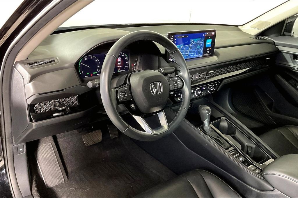 Used 2023 Honda Accord Touring image 14
