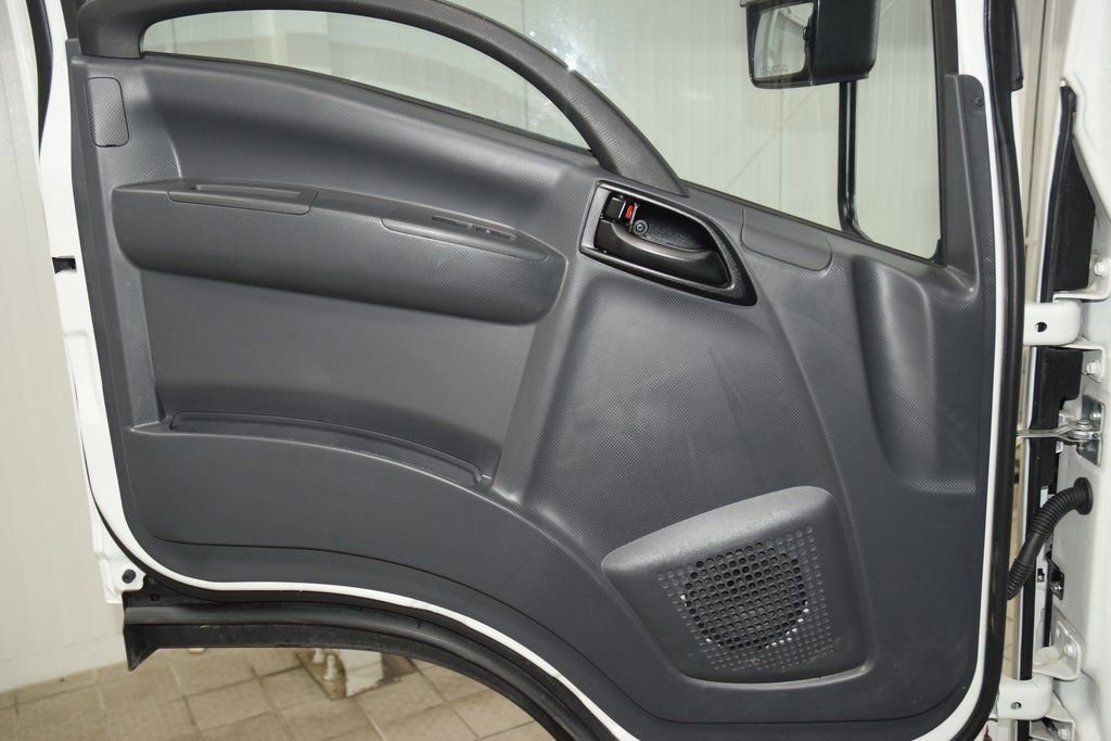 Used 2024 Chevrolet Low Cab Forward 5500XG RWD image 27