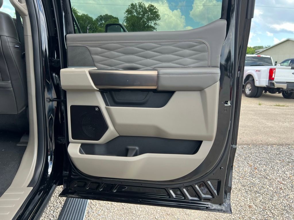 New 2025 Ford F350 Platinum w/ Platinum Plus Package image 18