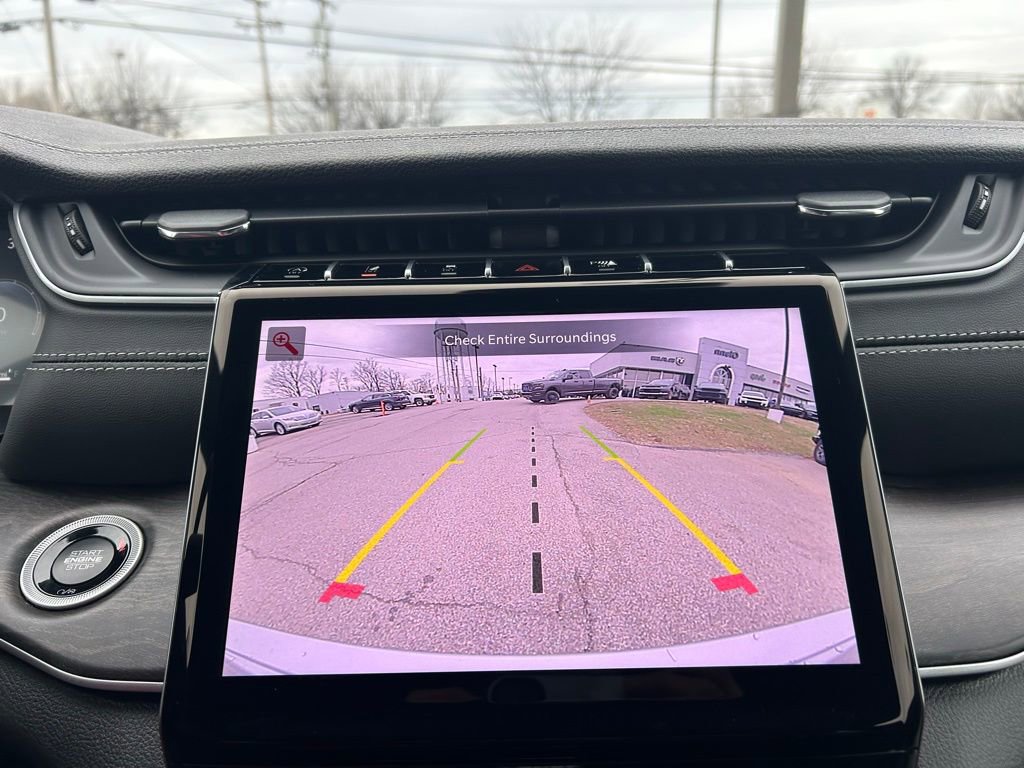 New 2025 Jeep Grand Cherokee Limited w/ Black Appearance Package image 22