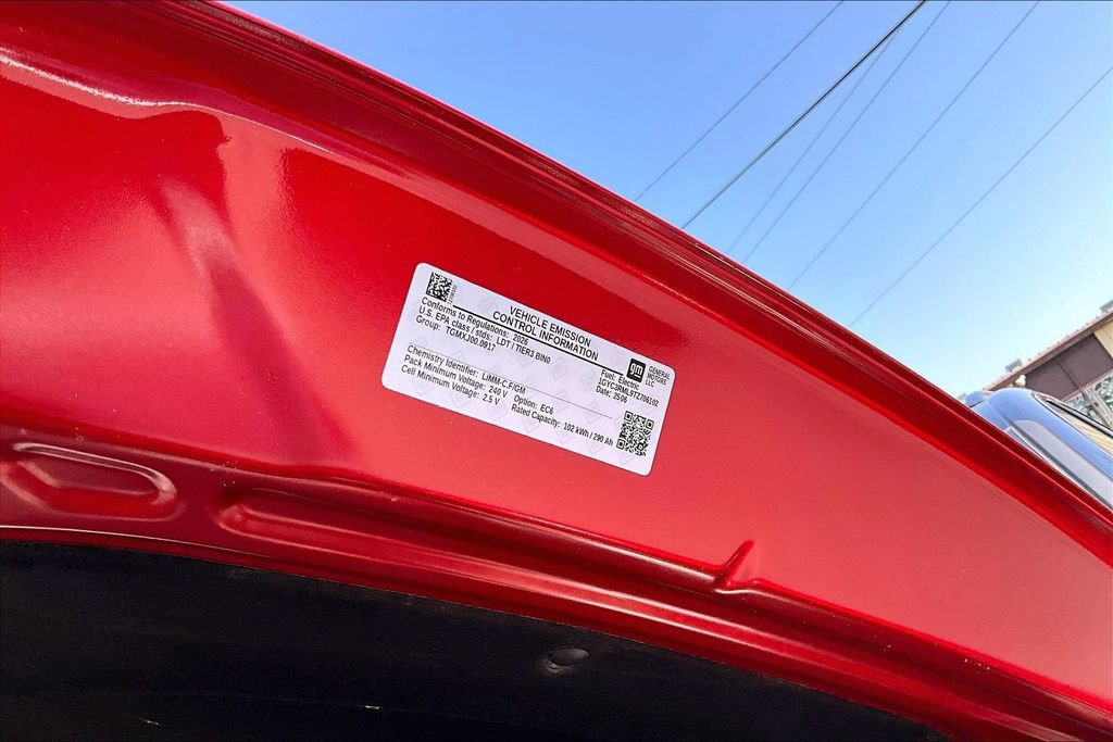 Certified 2026 Cadillac Vistiq Sport w/ LPO, Floor Liner Package AWD/4WD image 32